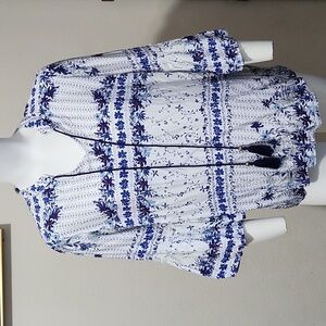 C Est 1946 Blue Floral Top Sz XS